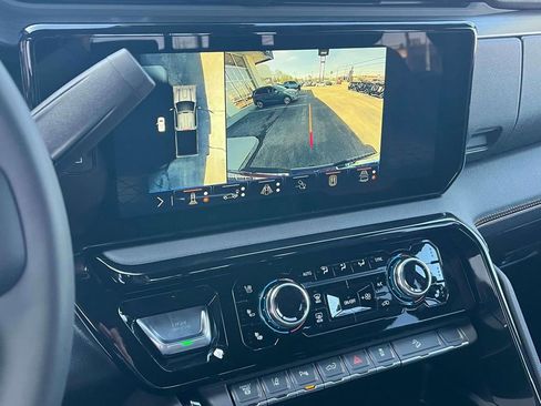 New 2026 GMC Sierra 2500 AT4 w/ Technology Package AWD/4WD image 28