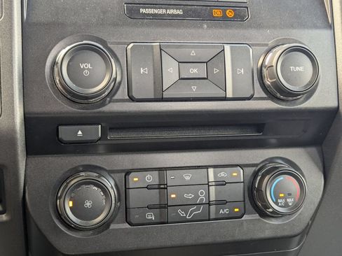 Used 2018 Ford F250 XL w/ STX Appearance Package AWD/4WD image 18