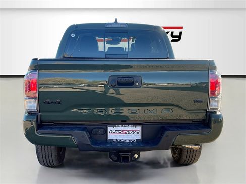 Used 2022 Toyota Tacoma Limited image 6