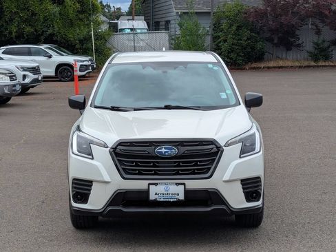 Used 2022 Subaru Forester AWD/4WD image 8