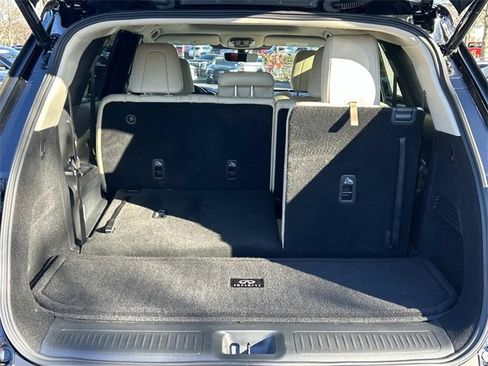 Used 2025 INFINITI QX60 Luxe w/ Cargo Package image 13