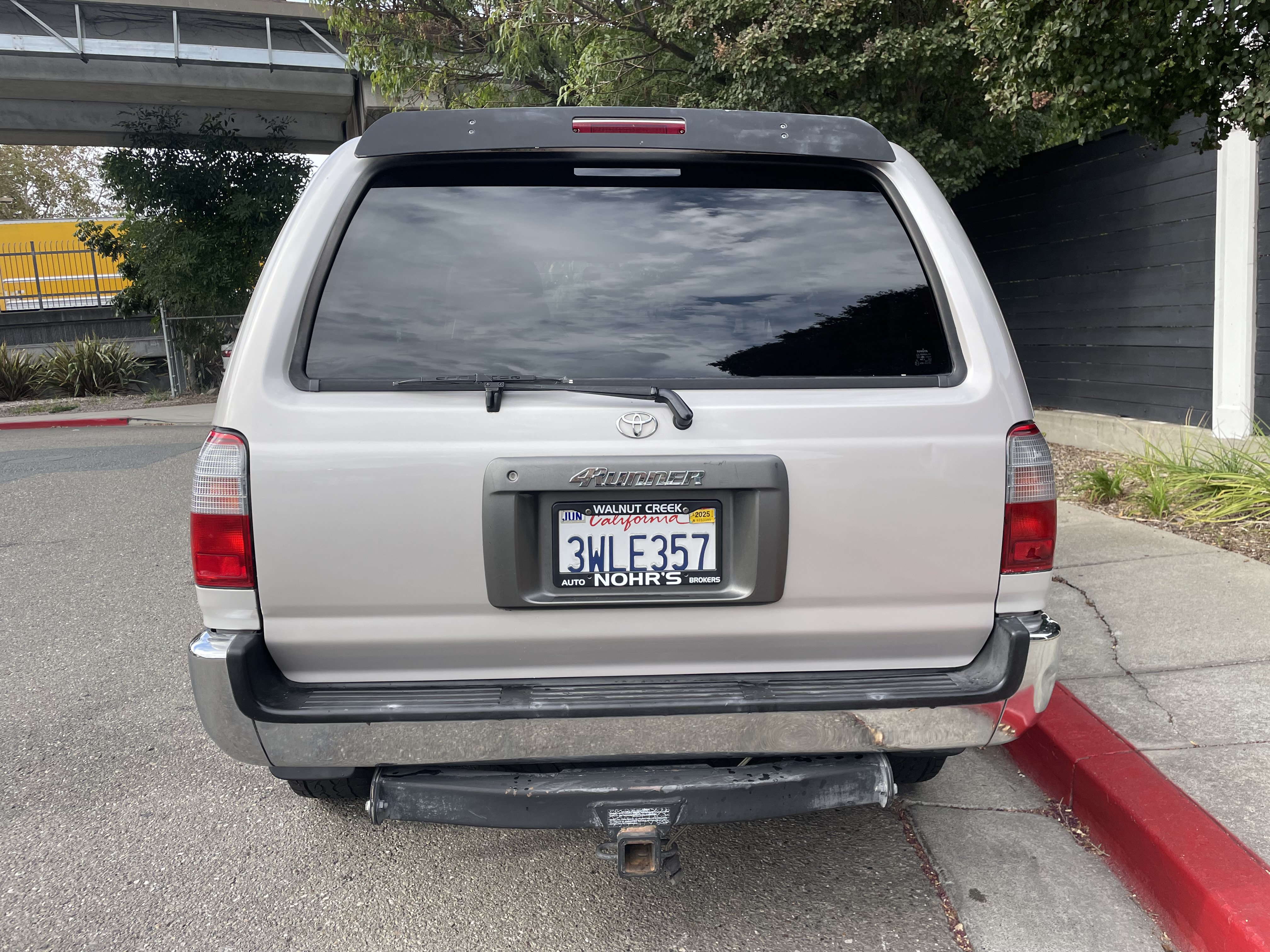 Used 1997 Toyota 4Runner Limited AWD/4WD image 9