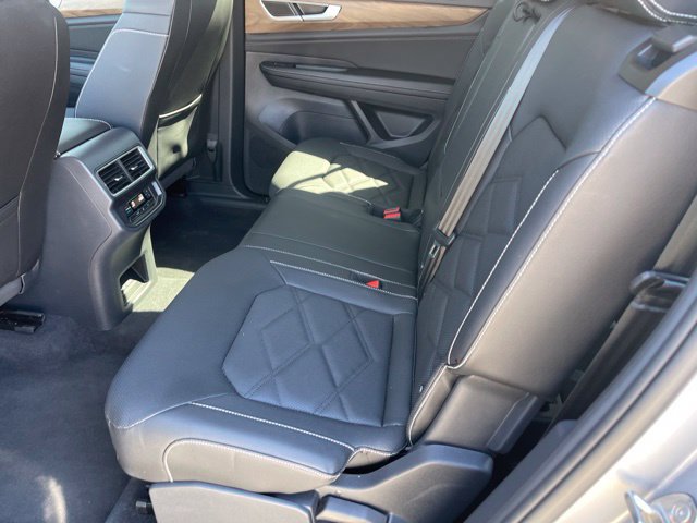 Used 2026 Volkswagen Atlas SE AWD/4WD image 11