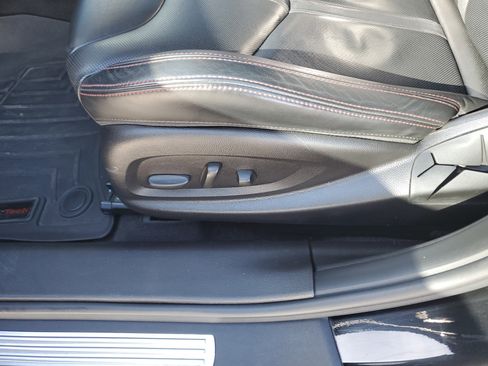 Used 2016 Chevrolet SS image 14