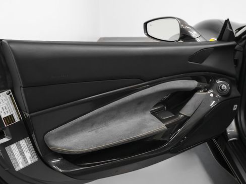 Certified 2022 Ferrari F8 Tributo RWD image 90