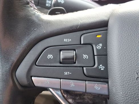 Used 2024 Cadillac Escalade Premium Luxury image 23