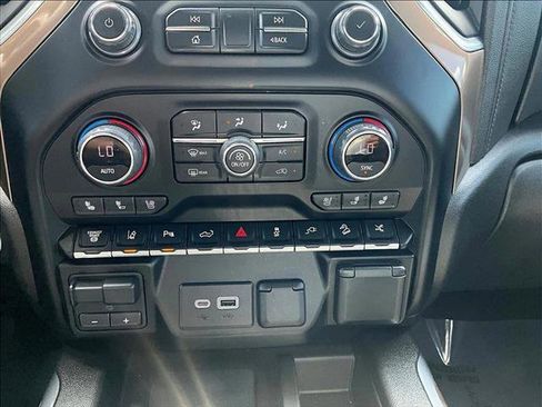 Used 2023 Chevrolet Silverado 3500 High Country w/ Z71 Off-Road Package AWD/4WD image 20