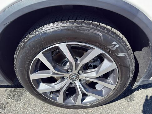 Used 2023 Acura MDX SH-AWD w/ Technology Package image 38