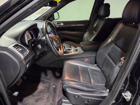 Used 2019 Jeep Grand Cherokee Limited image 11