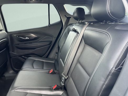 Used 2023 GMC Terrain SLT image 19