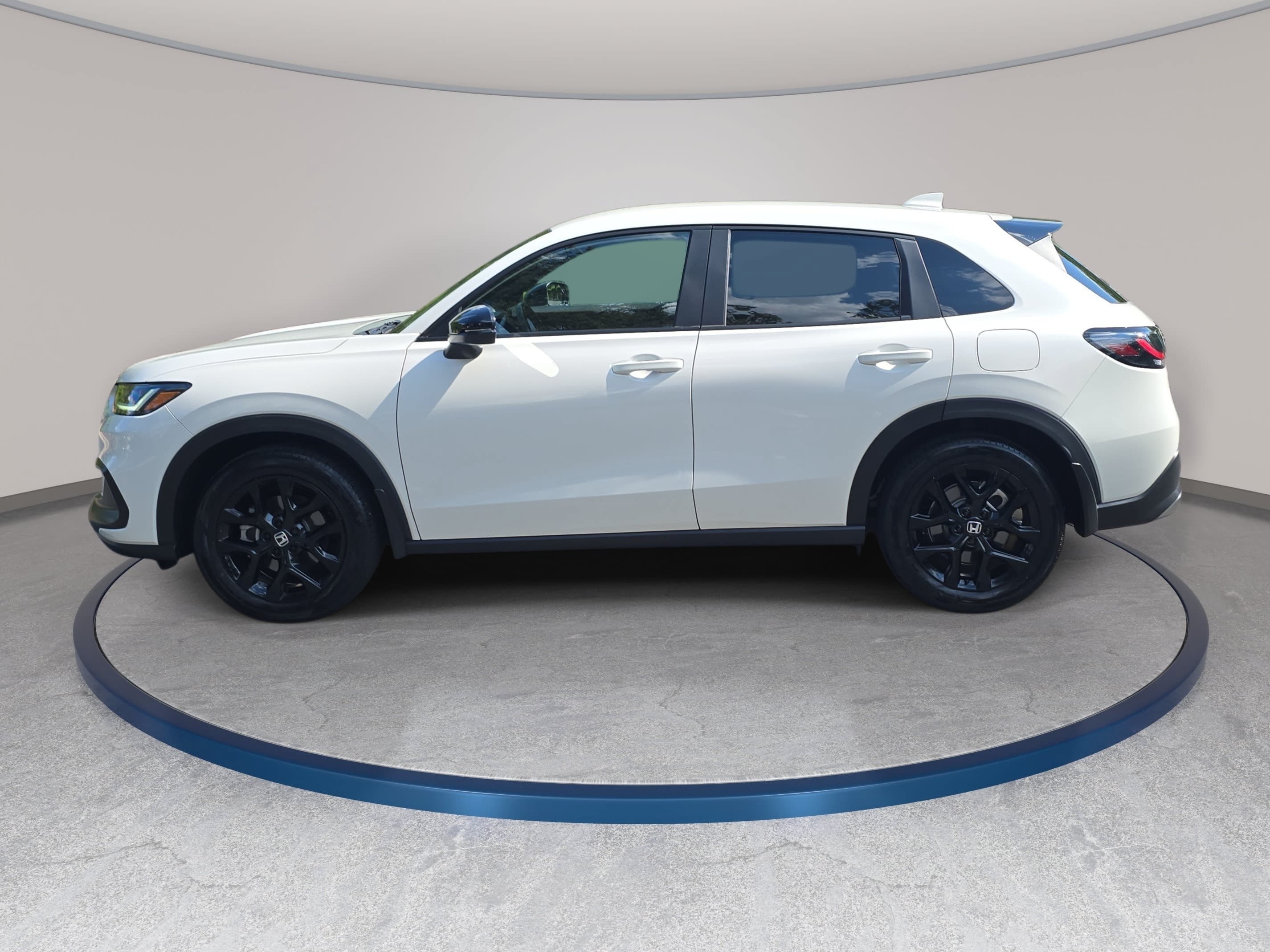 Certified 2025 Honda HR-V Sport image 8