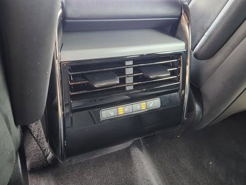 Used 2025 Land Rover Range Rover Sport SE image 30