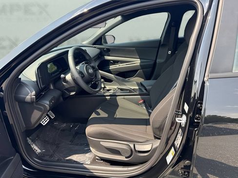 Used 2026 Hyundai Elantra Sport FWD image 5