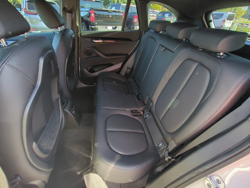 Used 2022 BMW X1 sDrive28i w/ Premium Package FWD image 12