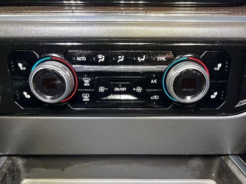 Used 2023 Chevrolet Silverado 1500 LT Trail Boss w/ Protection Package image 36