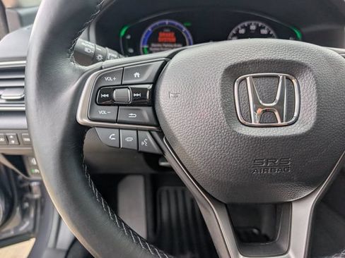 Used 2021 Honda Accord Touring image 11