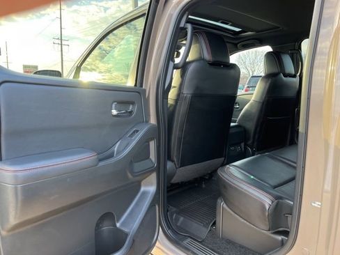 Used 2023 Nissan Frontier PRO-4X w/ Pro-4X Premium Package image 22
