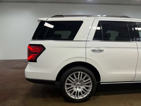 Used 2024 Ford Expedition Limited AWD/4WD image 33