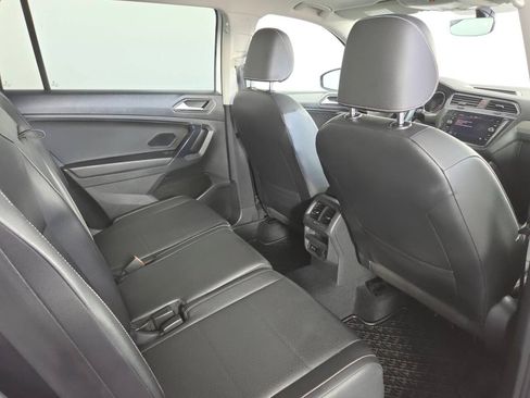 Used 2021 Volkswagen Tiguan SE w/ Panoramic Sunroof Package AWD/4WD image 26