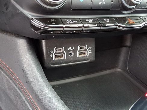Used 2024 Dodge Durango GT AWD/4WD image 27