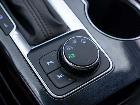 Used 2024 Chevrolet Blazer Premier w/ Driver Confidence II Package image 31