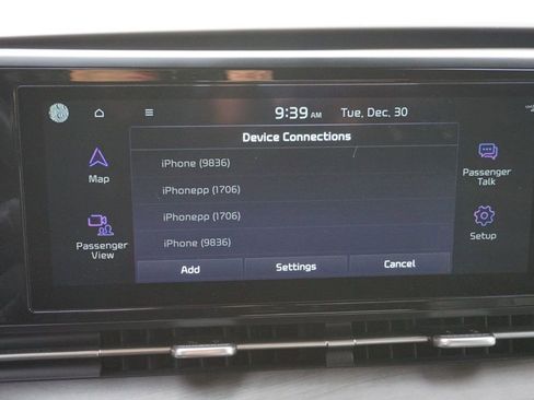 Used 2022 Kia Carnival EX image 38