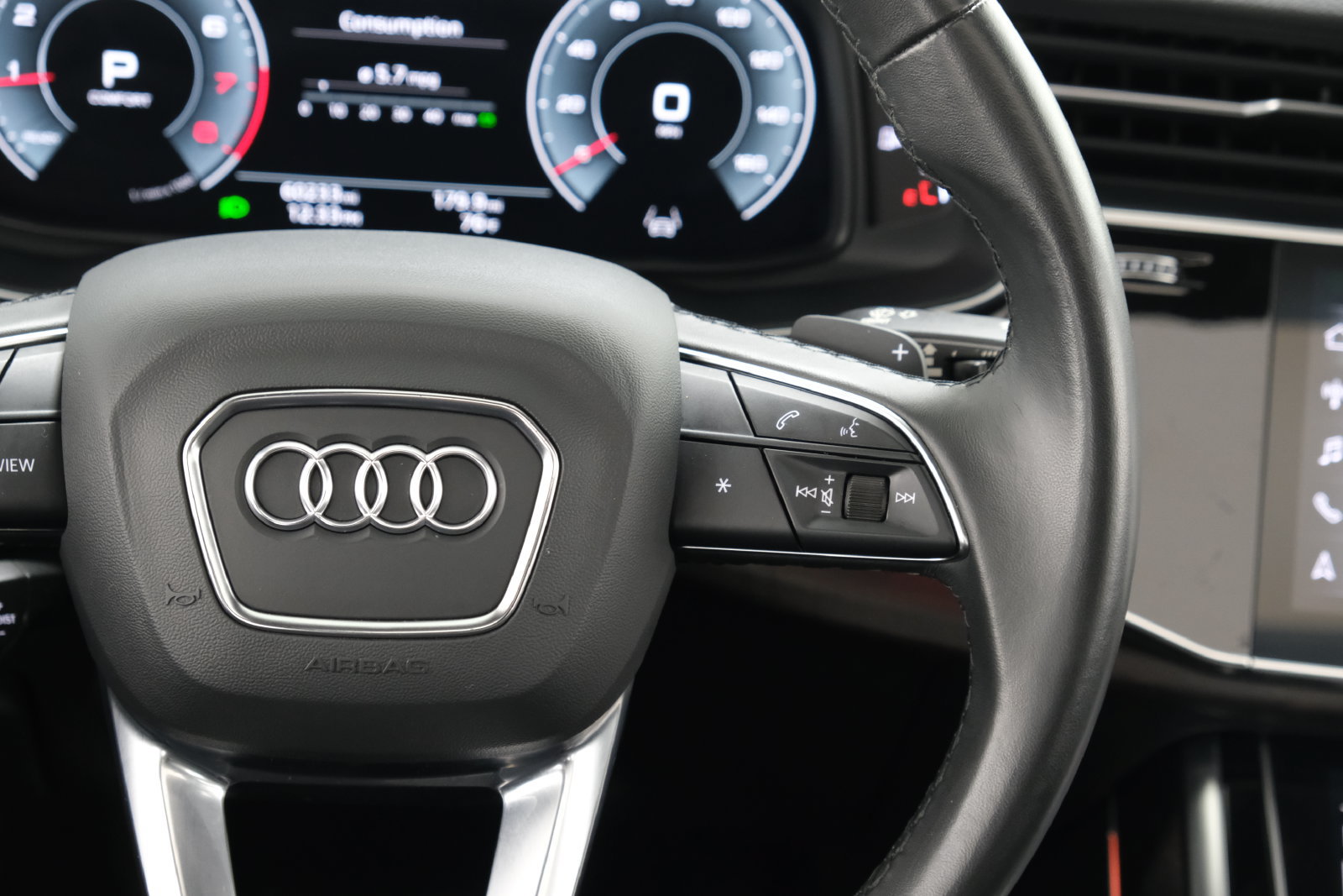 Used 2022 Audi Q7 2.0T Premium Plus AWD/4WD image 14