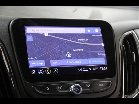 Certified 2022 Chevrolet Equinox RS w/ Infotainment Package FWD image 12