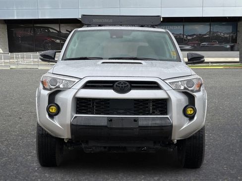 Used 2021 Toyota 4Runner Venture w/ Moonroof Package image 11
