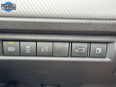 Used 2025 Toyota Camry SE image 16