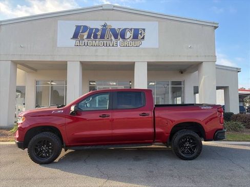Used 2024 Chevrolet Silverado 1500 LT Trail Boss w/ LT Trail Boss Premium Package image 1