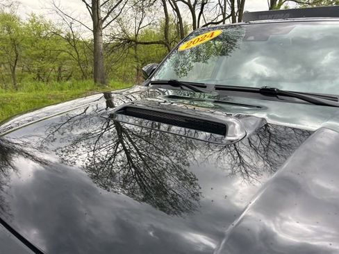 Certified 2024 Toyota 4Runner TRD Off-Road Premium w/ 4Runner Black Package (TMS) AWD/4WD image 31