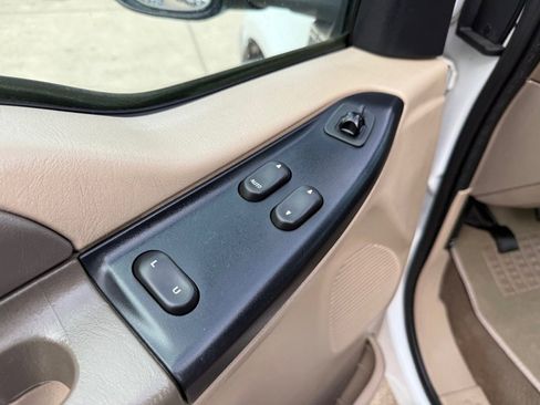 Used 2001 Ford F250 4x4 SuperCab Super Duty image 17