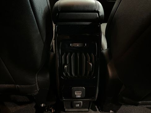 Used 2025 Jeep Compass Limited AWD/4WD image 23