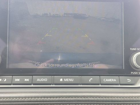 Used 2025 Nissan Rogue SV AWD/4WD image 22