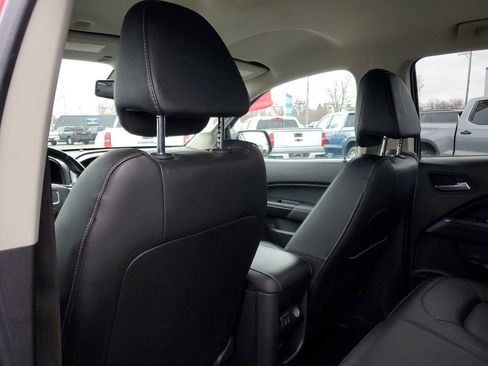 Used 2017 GMC Canyon SLT w/ Driver Alert Package image 27