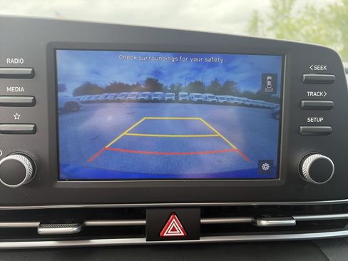 Used 2023 Hyundai Elantra SEL FWD image 23