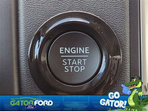 Used 2025 Ford Expedition Active image 28