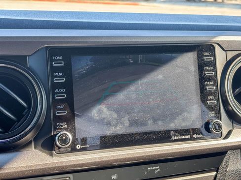 Used 2020 Toyota Tacoma SR5 RWD image 21