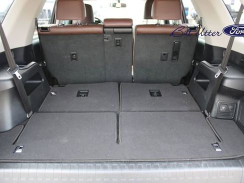 Used 2016 Toyota 4Runner Limited image 10