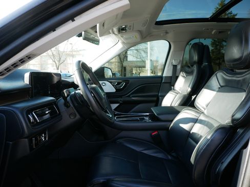 Used 2025 Lincoln Aviator Reserve w/ Equipment Group 201A image 30