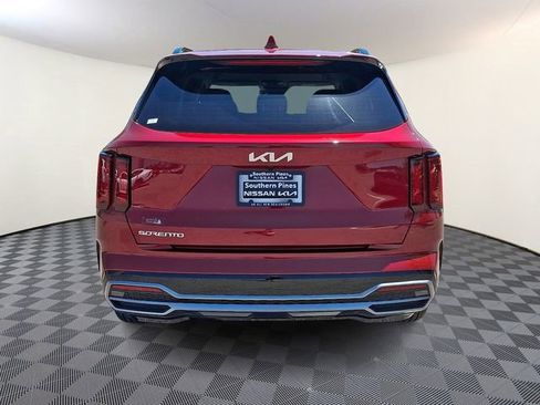 Certified 2023 Kia Sorento S FWD image 6