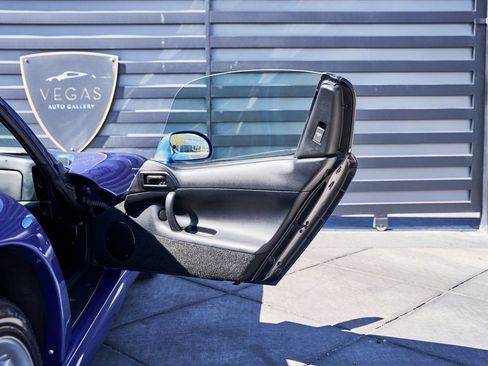 Used 1996 Dodge Viper GTS image 36
