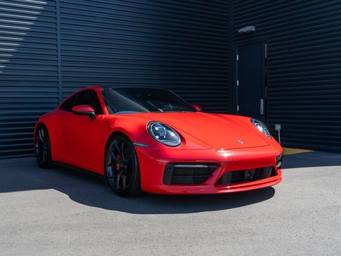 Used 2020 Porsche 911 Carrera S w/ Sport Package RWD image 7