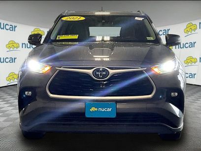 Used 2021 Toyota Highlander XLE