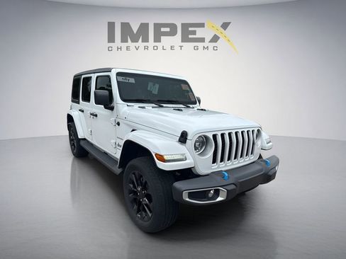 Used 2023 Jeep Wrangler Unlimited Sahara w/ Cold Weather Group AWD/4WD image 5
