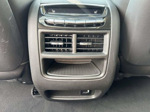 Used 2018 Cadillac XT5 Premium Luxury FWD image 13