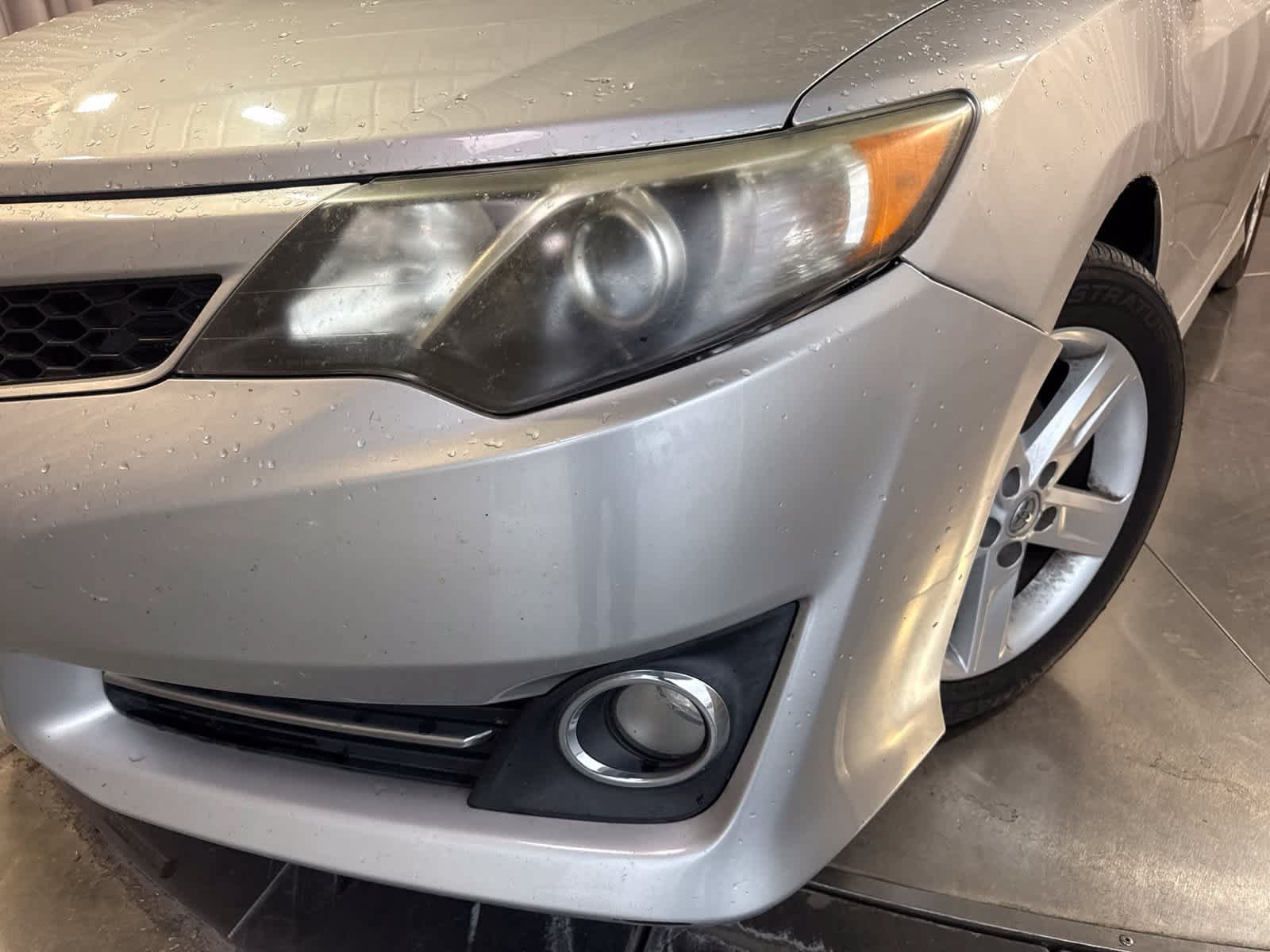 Used 2014 Toyota Camry SE FWD image 8