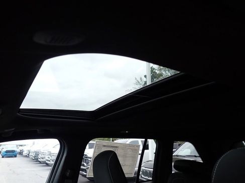 New 2025 Jeep Grand Cherokee Laredo X w/ Luxury Tech Group I image 18