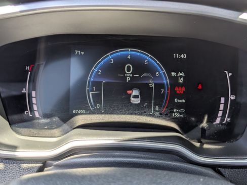 Used 2024 Toyota Corolla XSE FWD image 19
